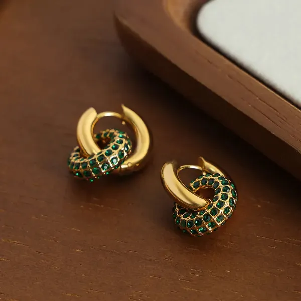 Gold_Hoop_Earrings_For_Women